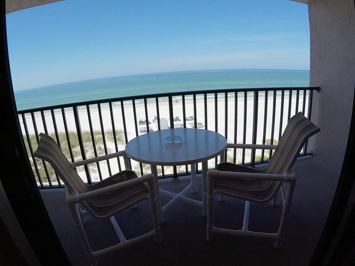 Island Gulf Resort St. Pete Beach Exteriör bild