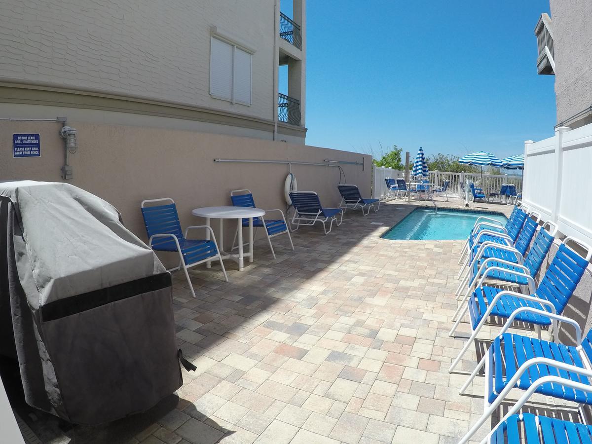 Island Gulf Resort St. Pete Beach Exteriör bild