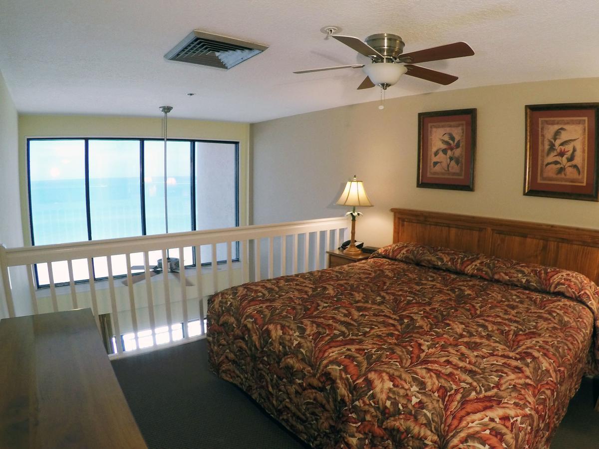 Island Gulf Resort St. Pete Beach Exteriör bild